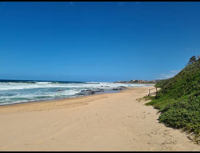 3 BEDROOM TOWNHOUSE FOR SALE IN SHELLY BEACH